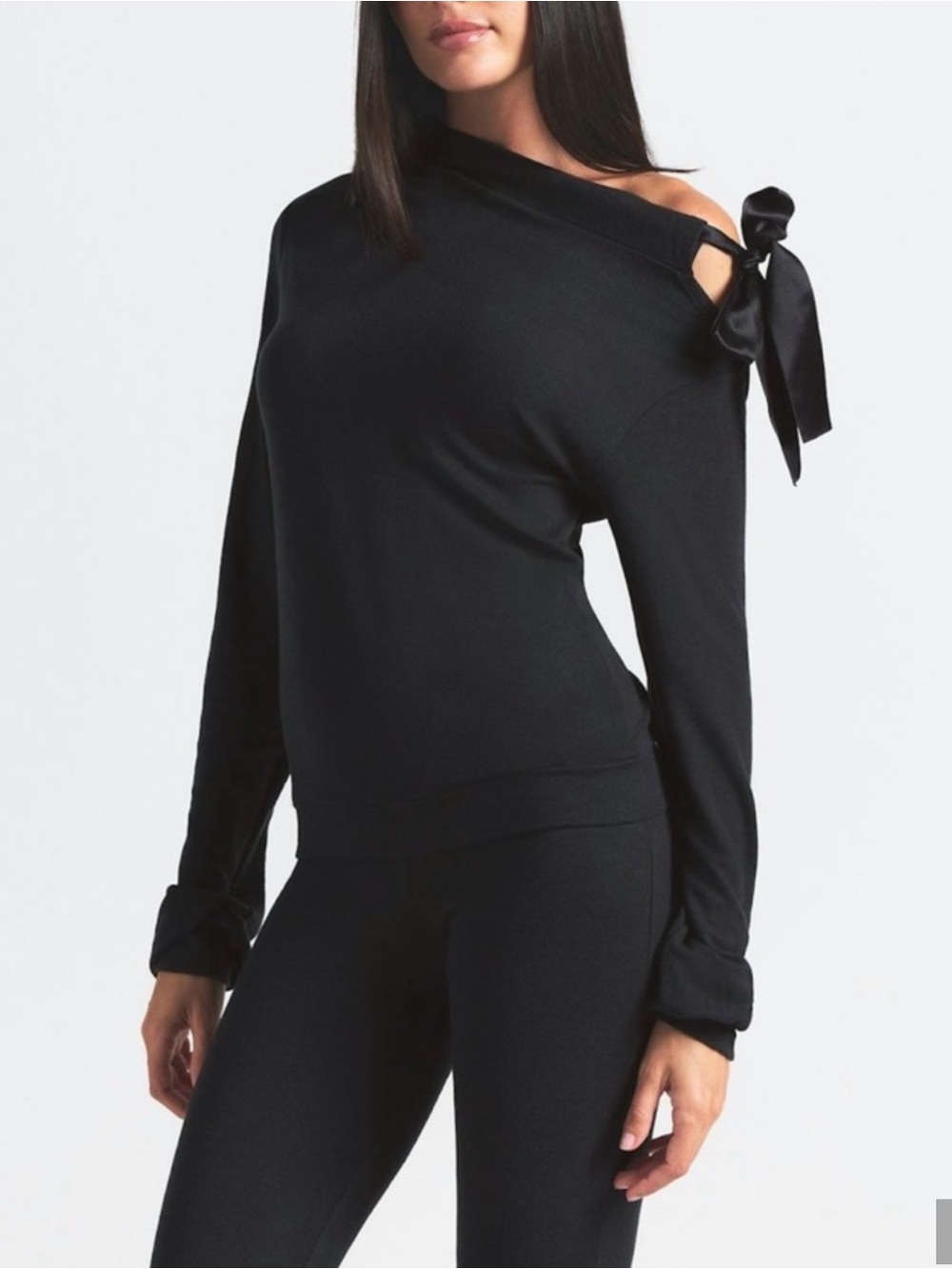 Skims Cloud Off The Shoulder Top